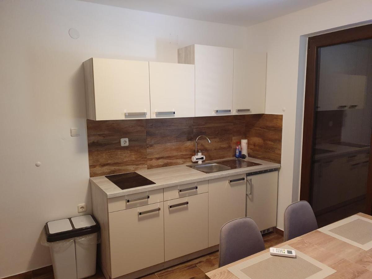 Apartments Simoneta Malinska Extérieur photo