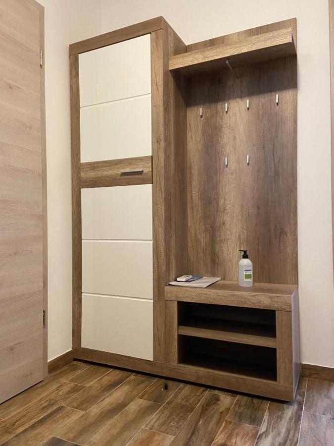 Apartments Simoneta Malinska Extérieur photo